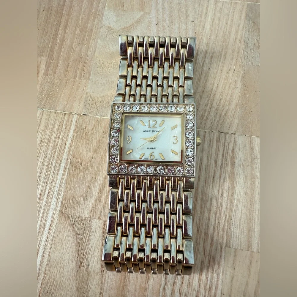 Ashley Stewart ladies rectangular gold tone fashion watch NEW BATTERY